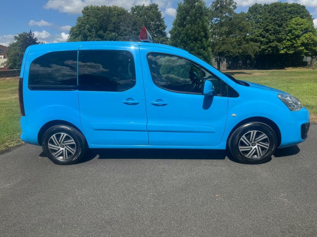 Peugeot Partner Tepee 1.6L Allure Grey #8