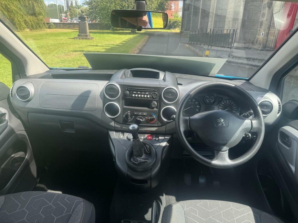 Peugeot Partner Tepee 1.6L Allure Grey #22