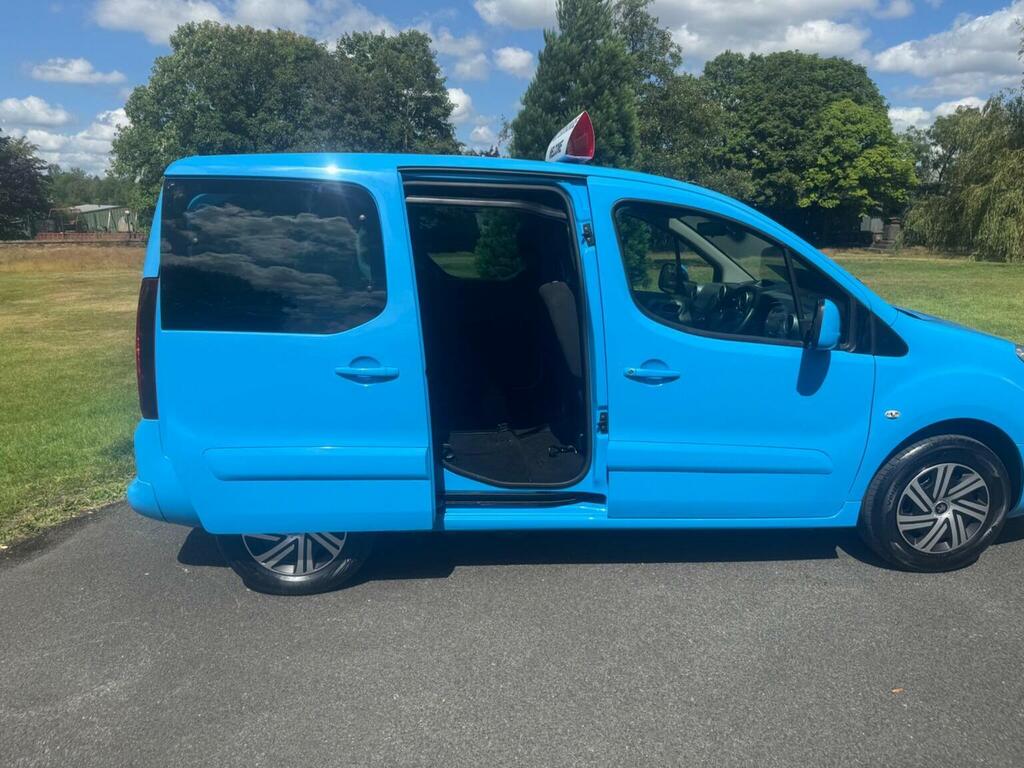 Peugeot Partner Tepee 1.6L Allure Grey #14