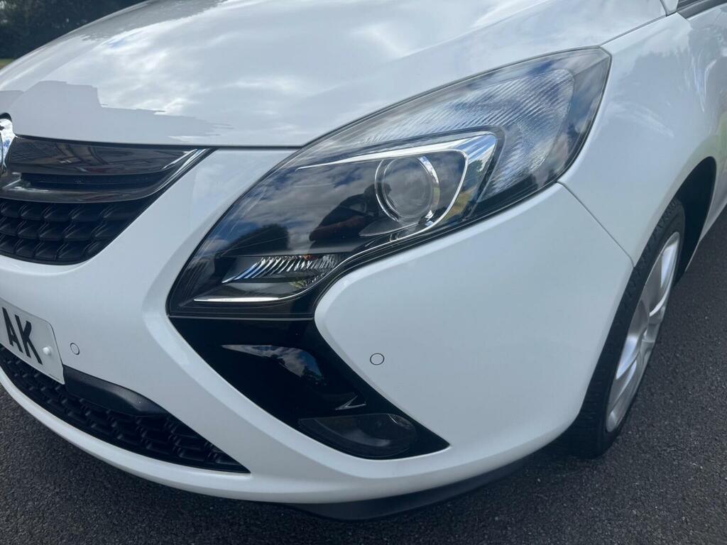 Vauxhall Zafira Tourer Tech Line Red #40