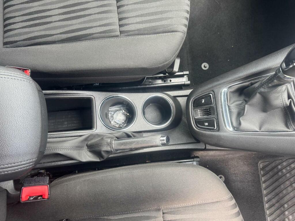 Vauxhall Zafira Tourer Tech Line Red #31
