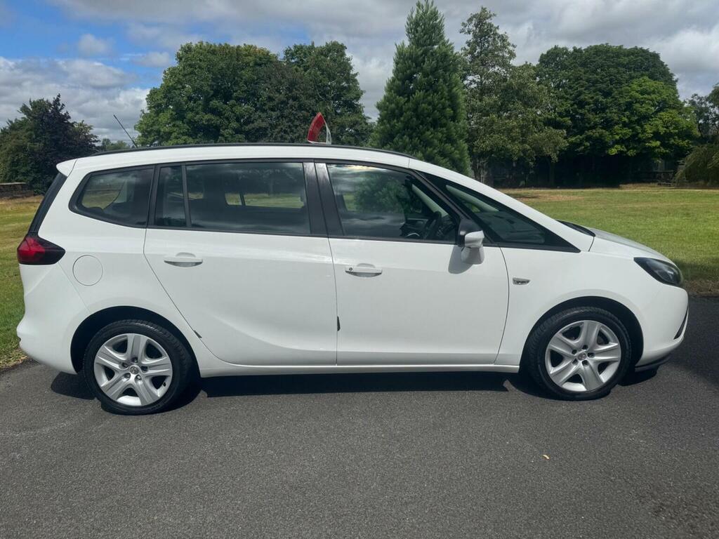 Vauxhall Zafira Tourer Tech Line Red #9