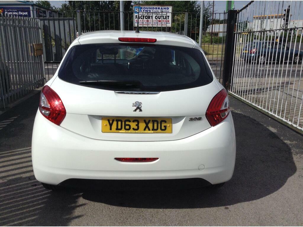 Peugeot 208 1.2 Vti Active Euro 5 White #5