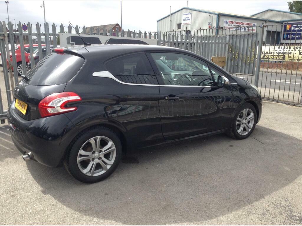 Peugeot 208 1.2 Vti Active Black #7