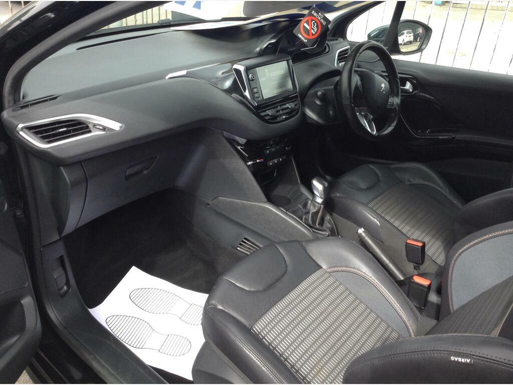 Peugeot 208 1.2 Vti Active Black #11