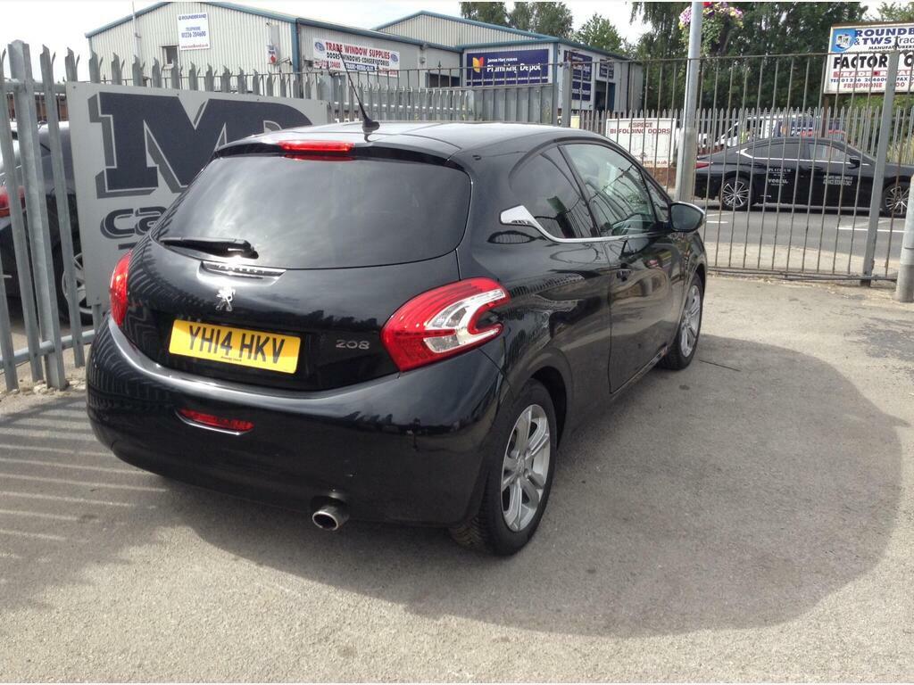 Peugeot 208 1.2 Vti Active Black #6