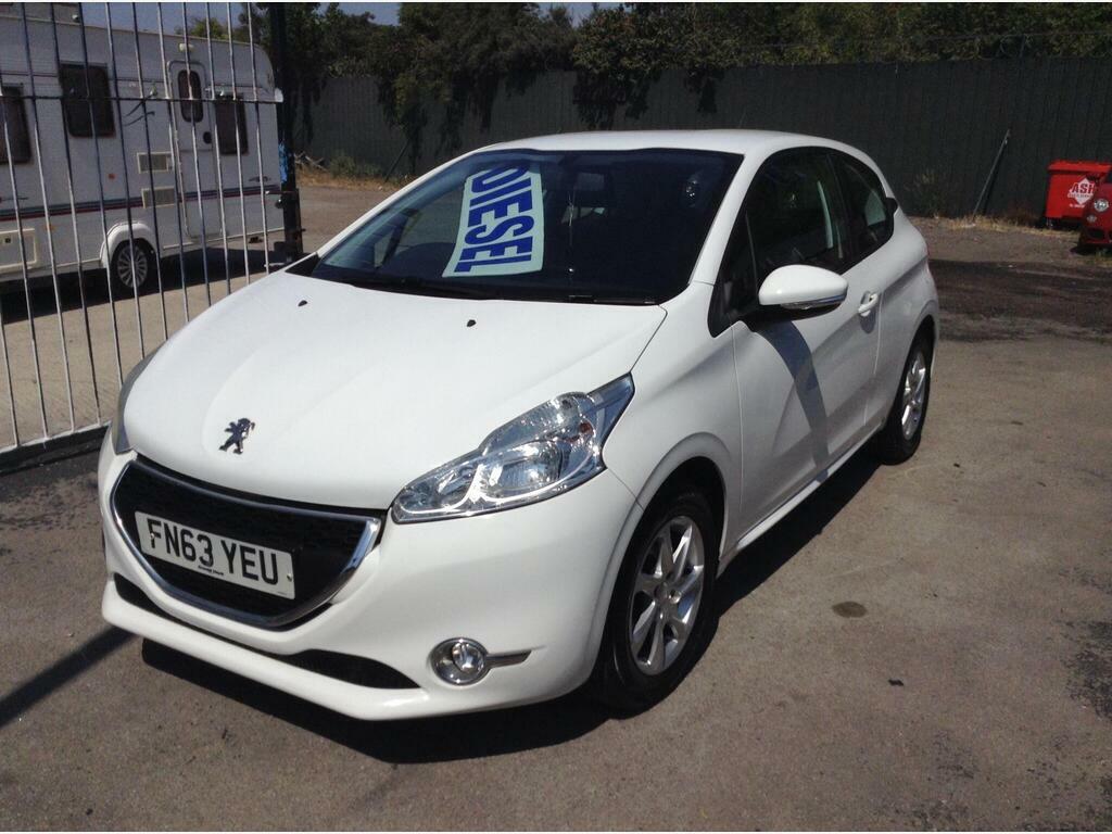 Peugeot 208 1.4 Hdi Active Euro 5 White #3