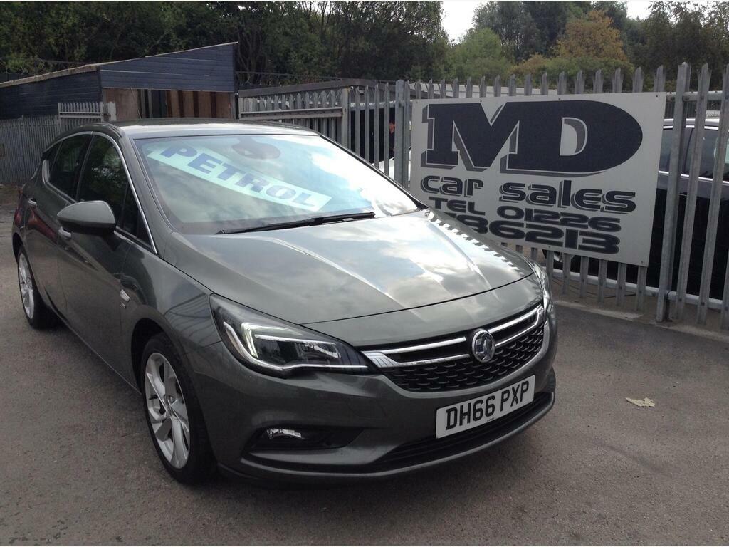 Vauxhall Astra 1.6 Cdti 16V Sri Vx-line Nav Black #1