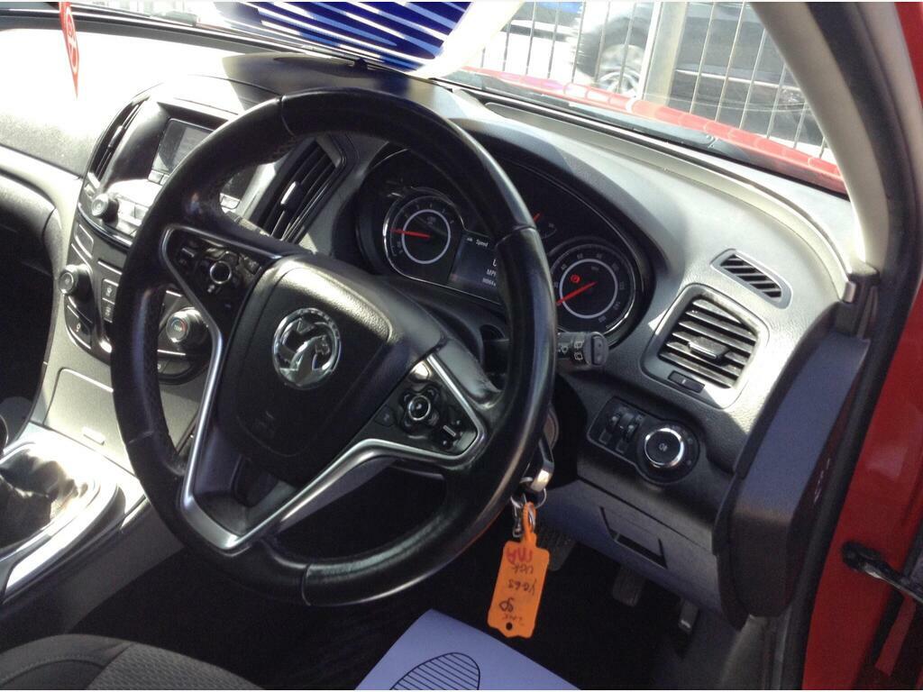 Vauxhall Insignia 1.8I 16V Sri White #8