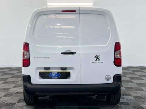 Peugeot Partner 1.5 Partner Professional ML69MYK White #4