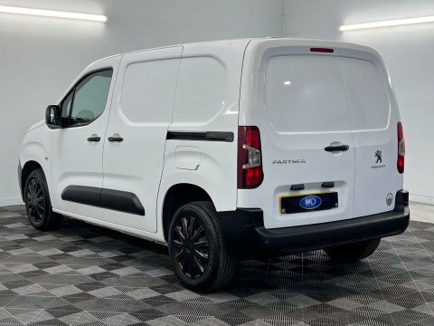 Peugeot Partner 1.5 Partner Professional ML69MYK White #5