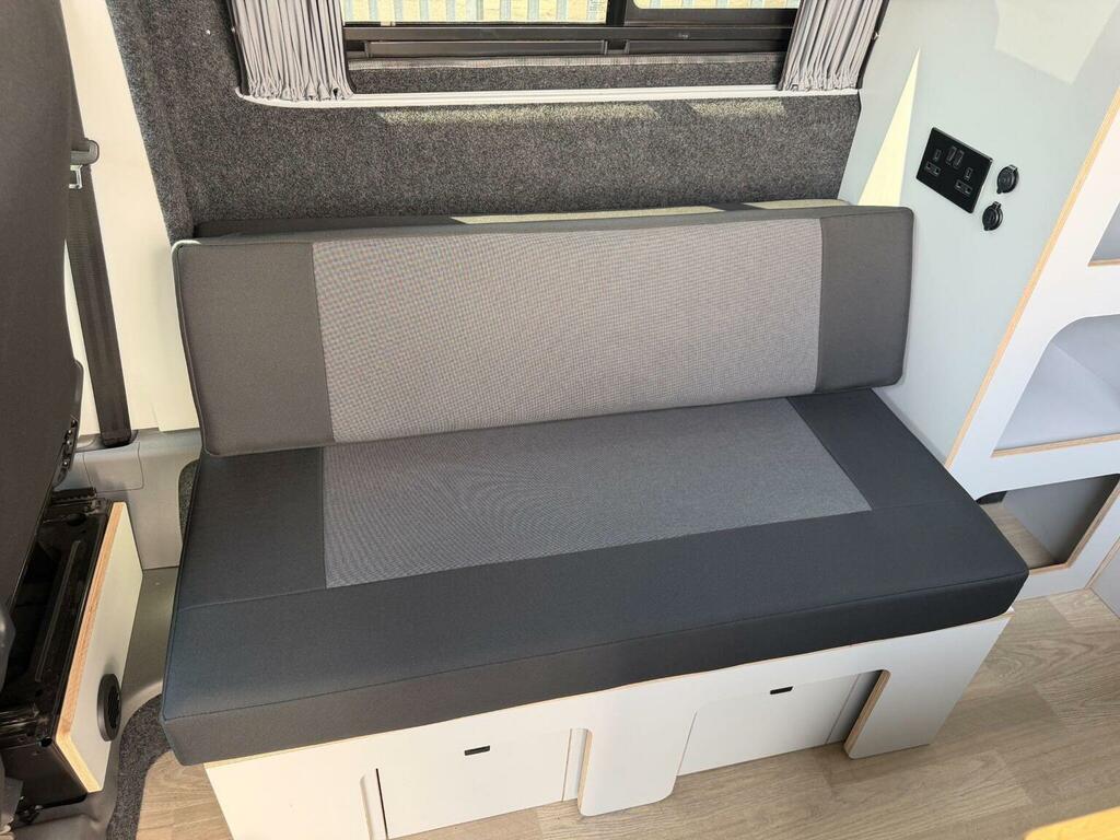Volkswagen Crafter Diesel Silver #9