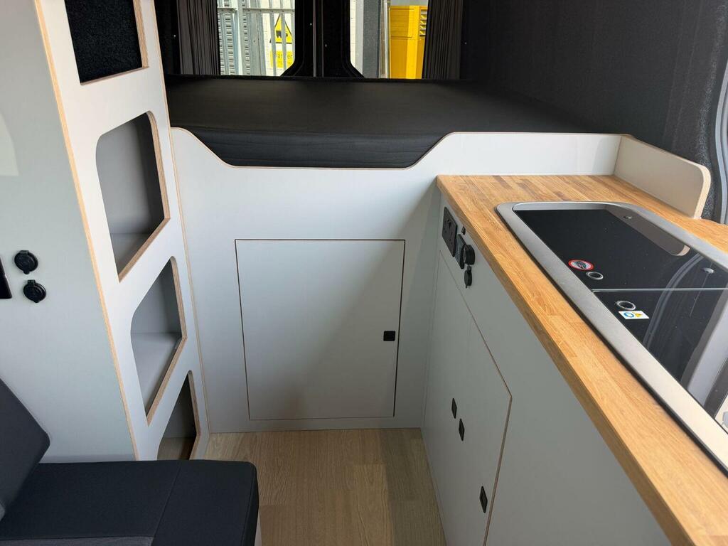 Volkswagen Crafter Diesel Silver #12