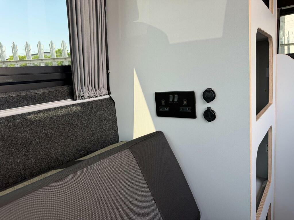 Volkswagen Crafter Diesel Silver #20