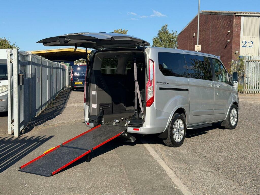 Ford Tourneo Custom 2.0 320 Ecoblue Titanium Minibus Double Cab Di Blue #16