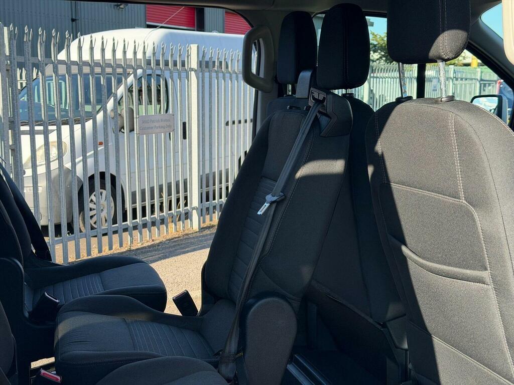 Ford Tourneo Custom 2.0 320 Ecoblue Titanium Minibus Double Cab Di Blue #13