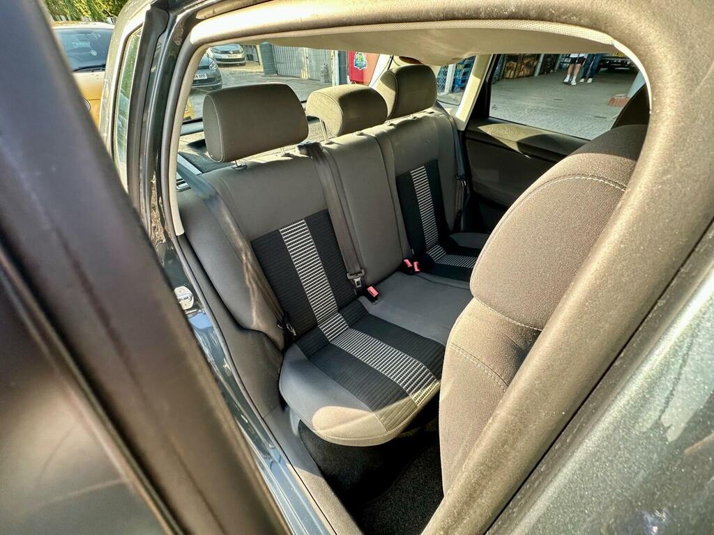 Volkswagen Polo 1.2 E Hatchback 138 Gkm, 60 Bh Silver #43