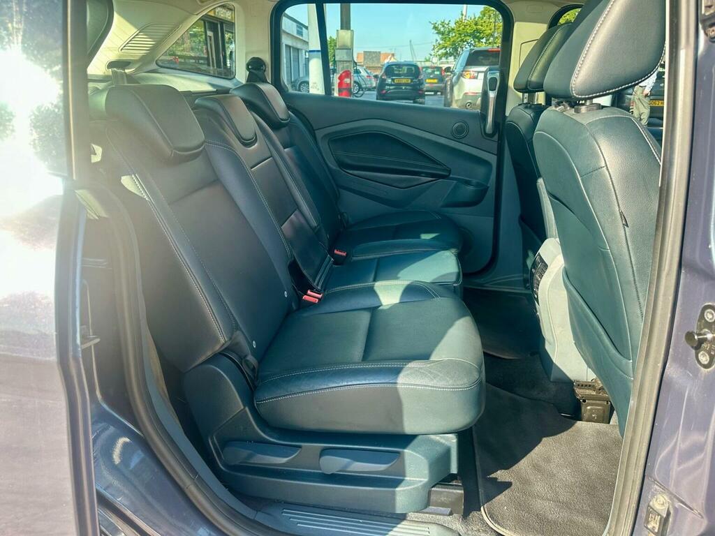 Ford Grand C-Max Titanium Black #54