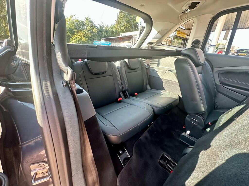 Ford Grand C-Max Titanium Black #52