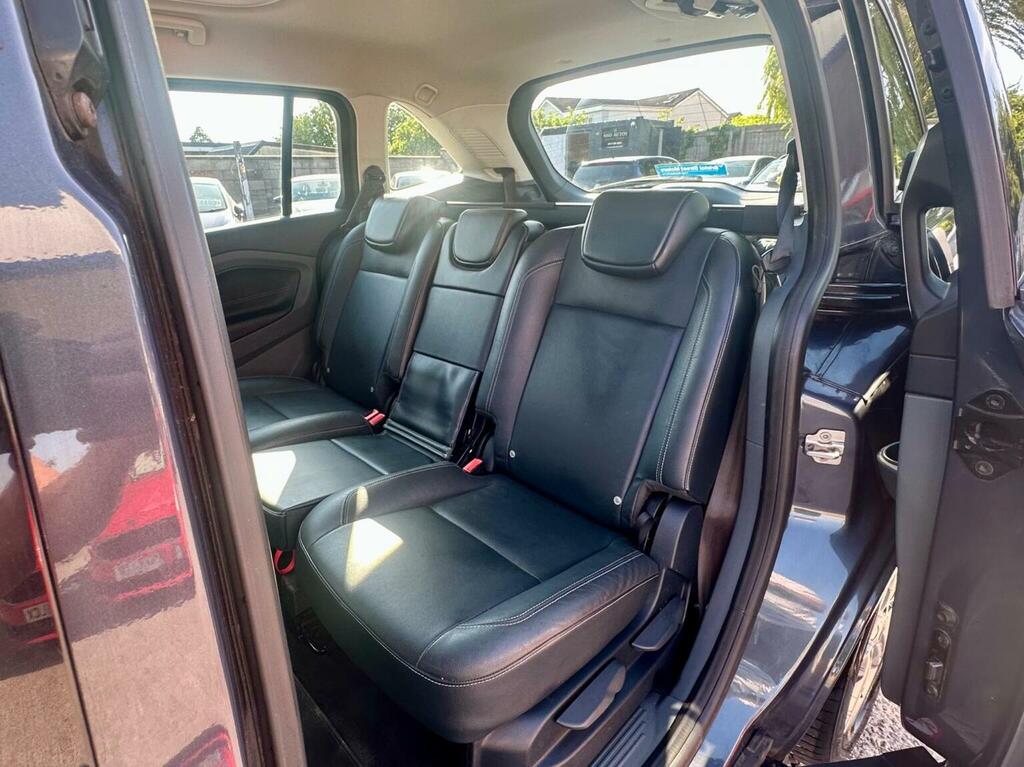 Ford Grand C-Max Titanium Black #43