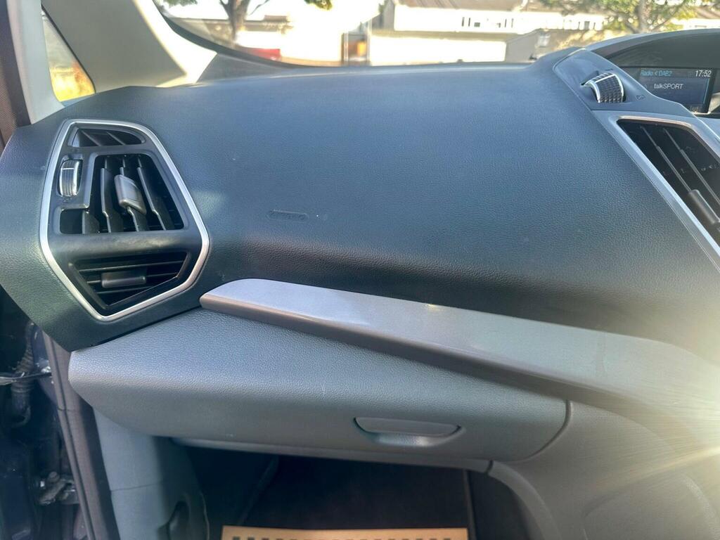 Ford Grand C-Max Titanium Black #41