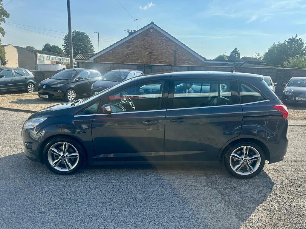 Ford Grand C-Max Titanium Black #8