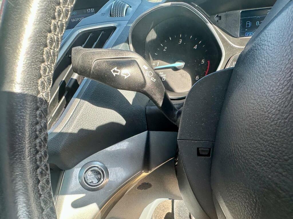Ford Grand C-Max Titanium Black #30