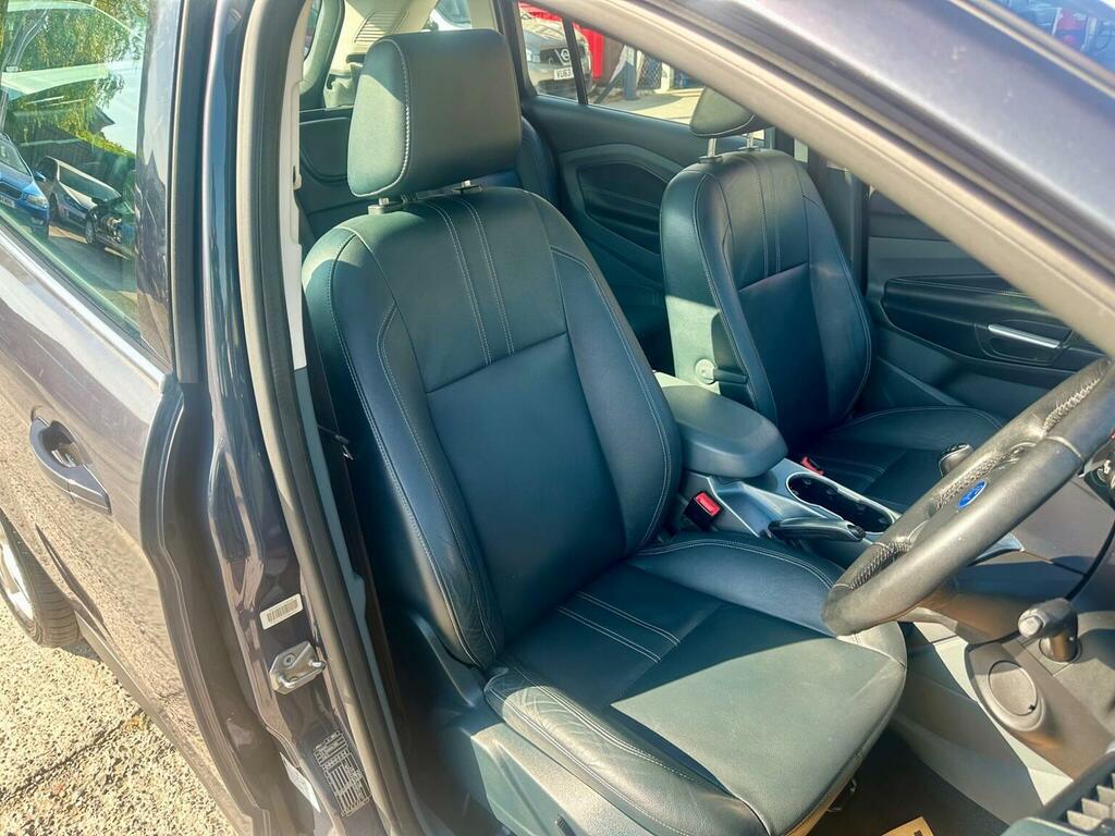 Ford Grand C-Max Titanium Black #20