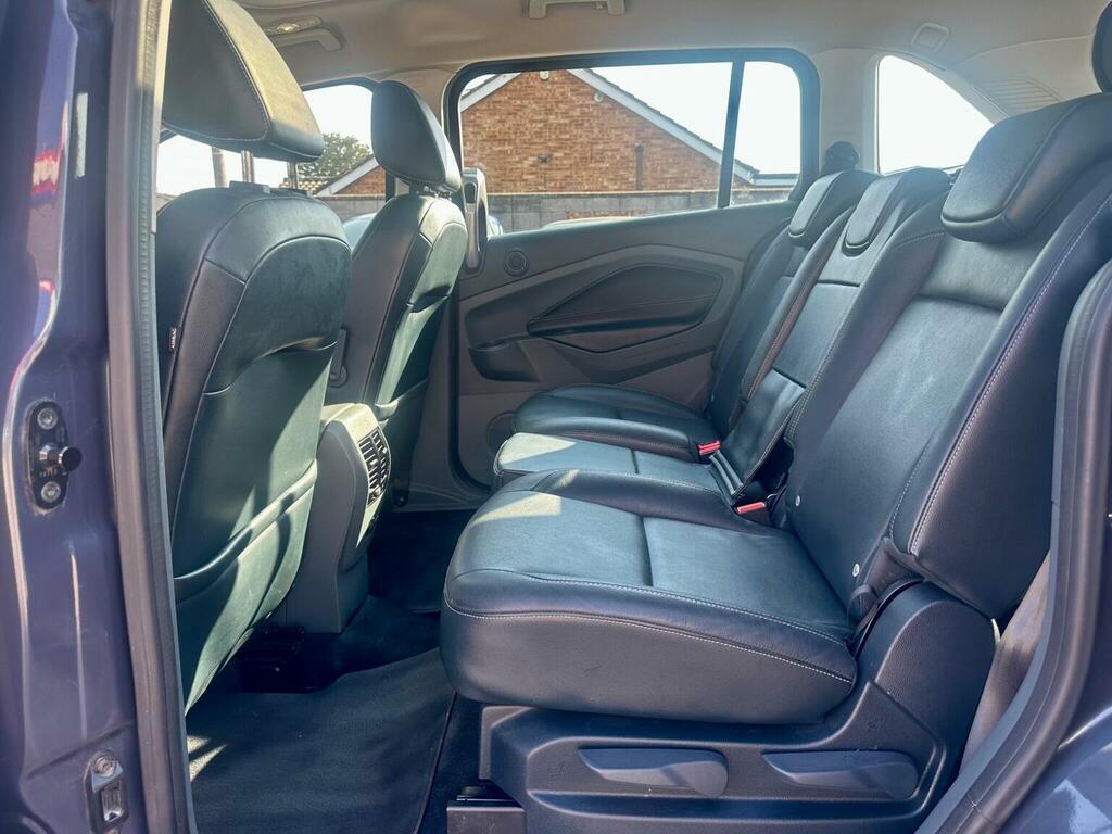 Ford Grand C-Max Titanium Black #45