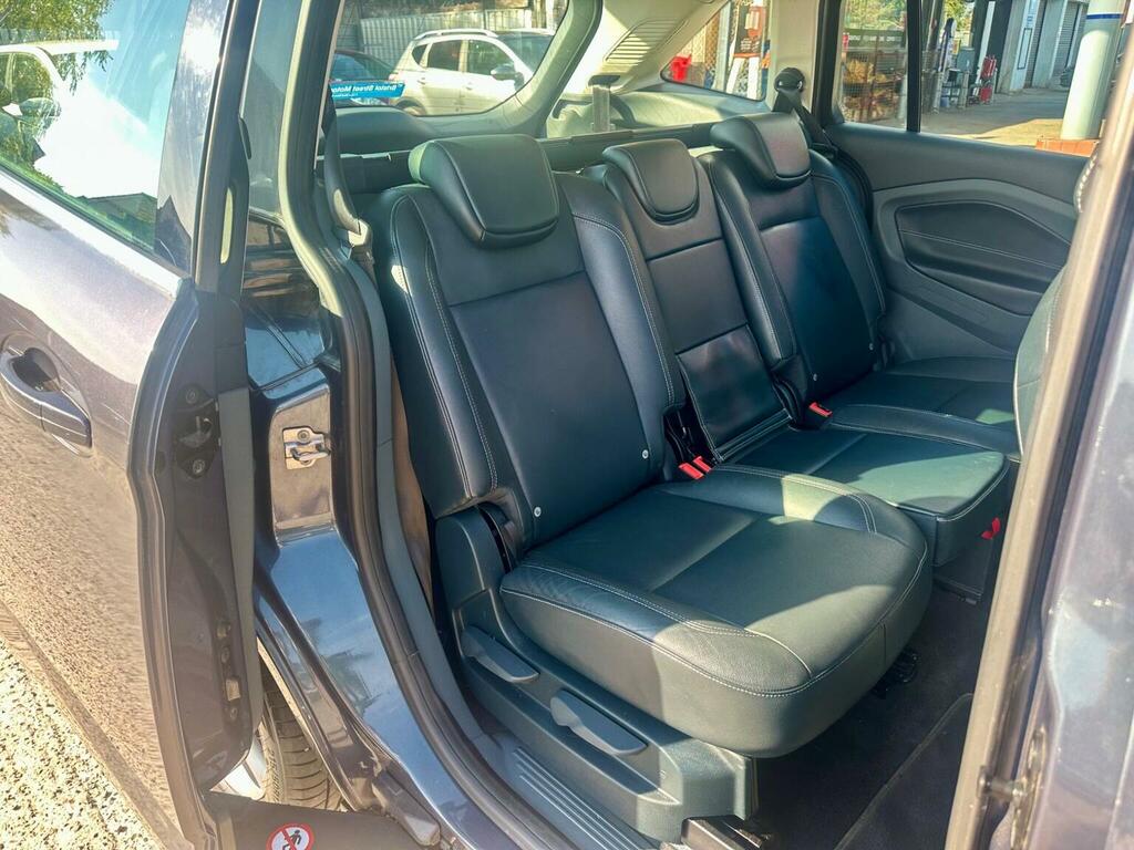 Ford Grand C-Max Titanium Black #51