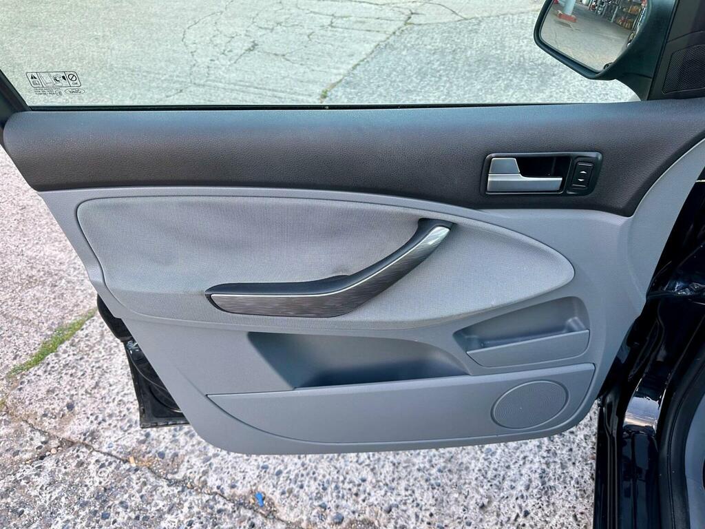 Ford C-Max 1.6 Tdci Dpf Zetec Mpv 129 Gkm Red #34