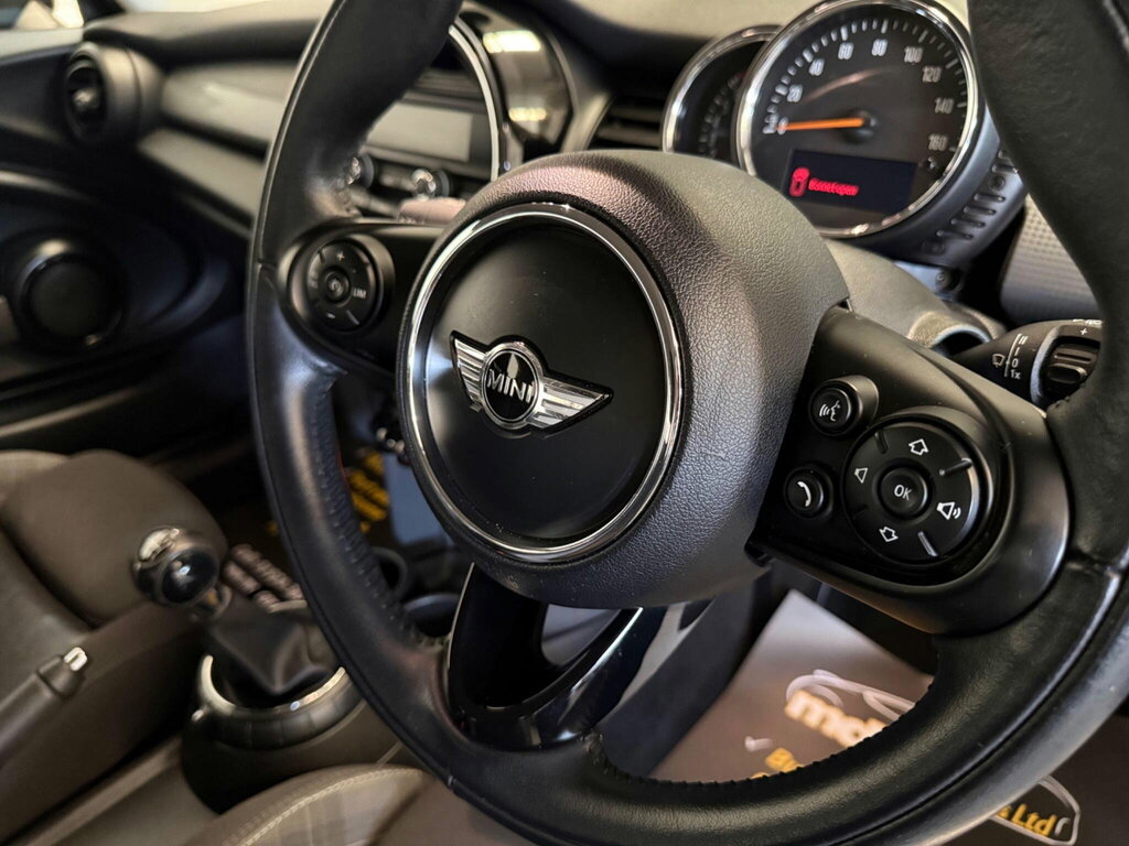 Mini Hatch Back Euro 6 Ss 102 Ps White #3