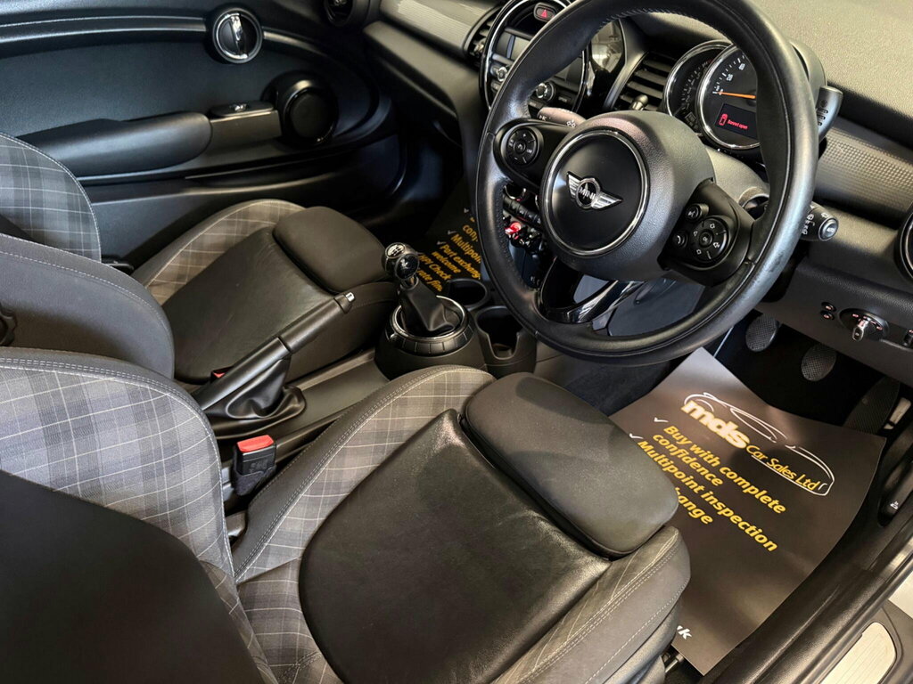Mini Hatch Back Euro 6 Ss 102 Ps White #4