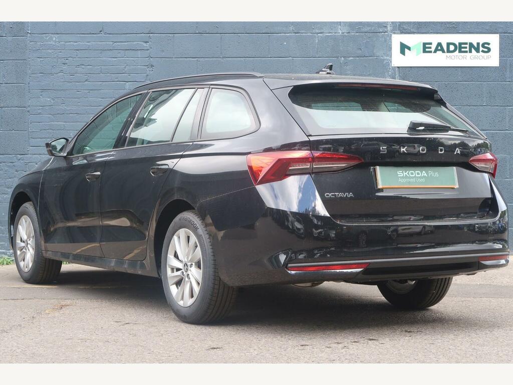 Skoda Octavia 1.5 Tsi Act Se Technology Euro 6 S S Black #4