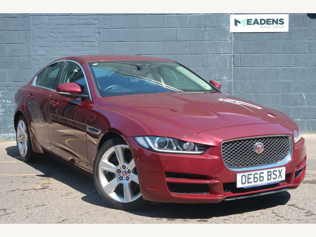 Jaguar XE 2.0D Portfolio Euro 6 S S Red