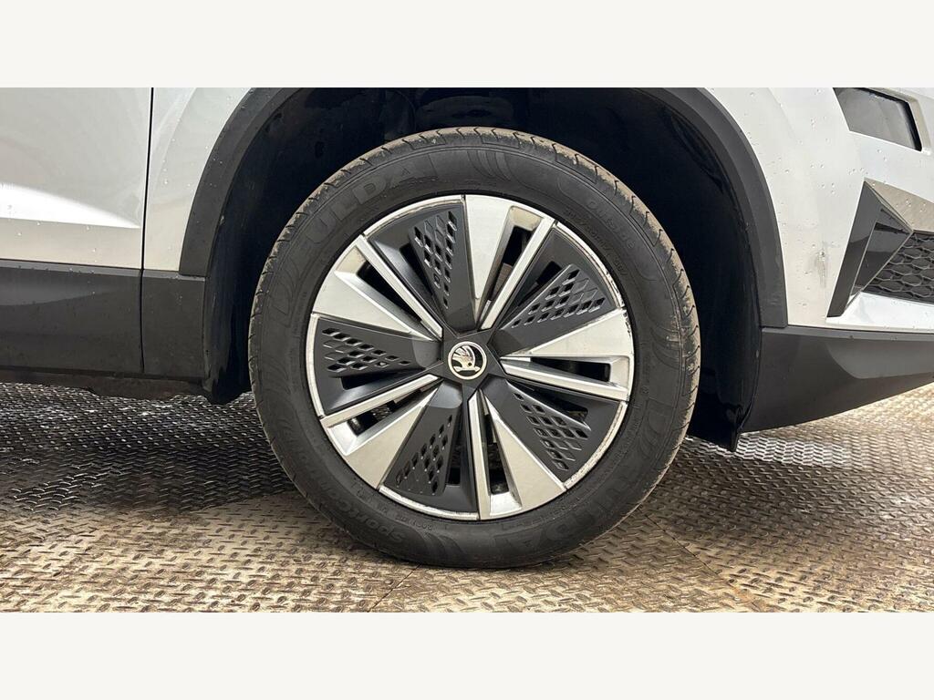 Skoda Karoq Se Technology Tsi White #7