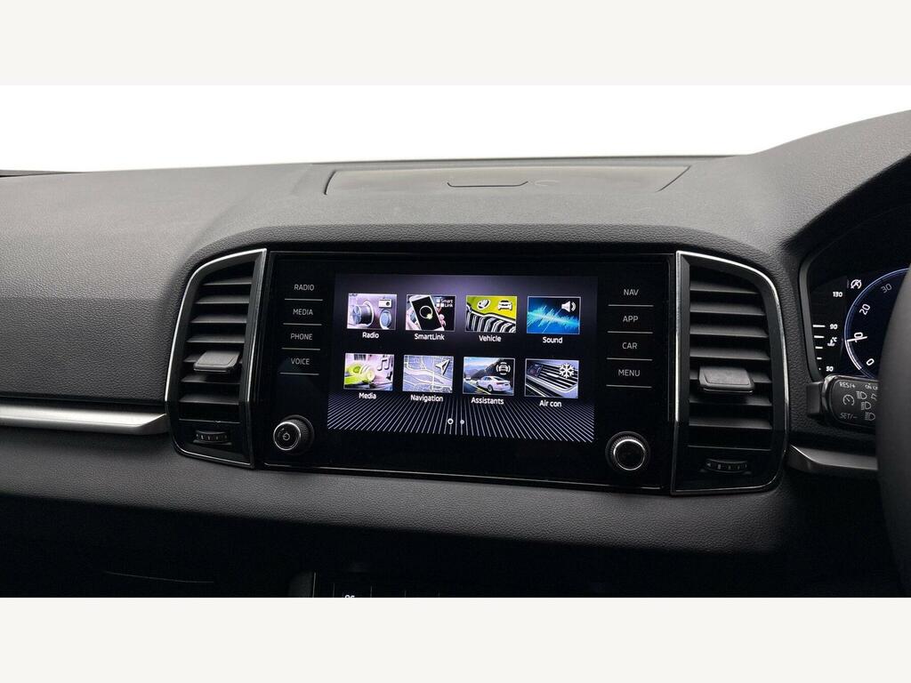 Skoda Karoq Se Technology Tsi White #8