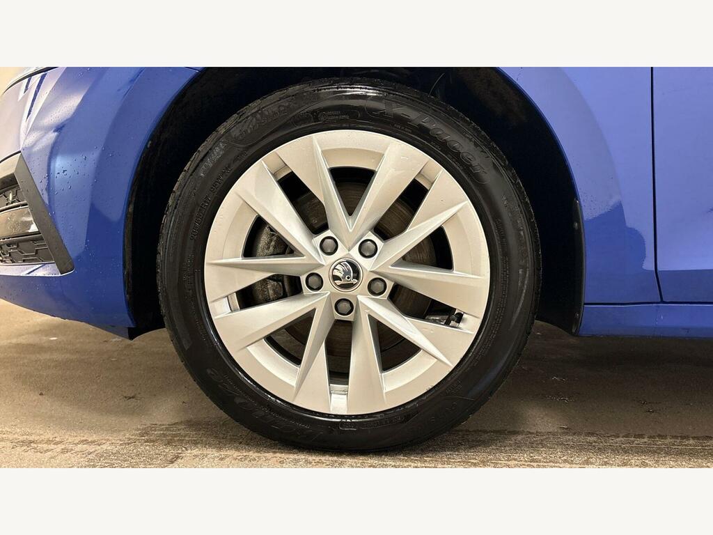 Skoda Octavia 1.5 Tsi Se Technology Blue #7
