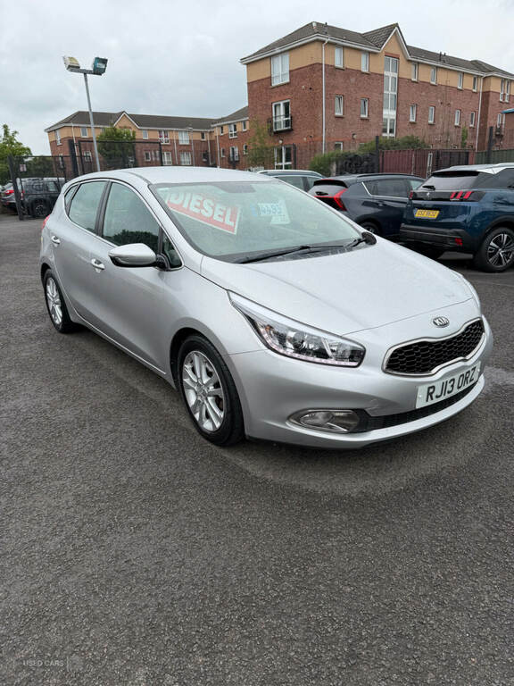 Kia Ceed 1.6 Crdi 2 Ecodynamics Silver