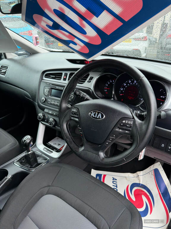 Kia Ceed 1.6 Crdi 2 Ecodynamics Silver #5