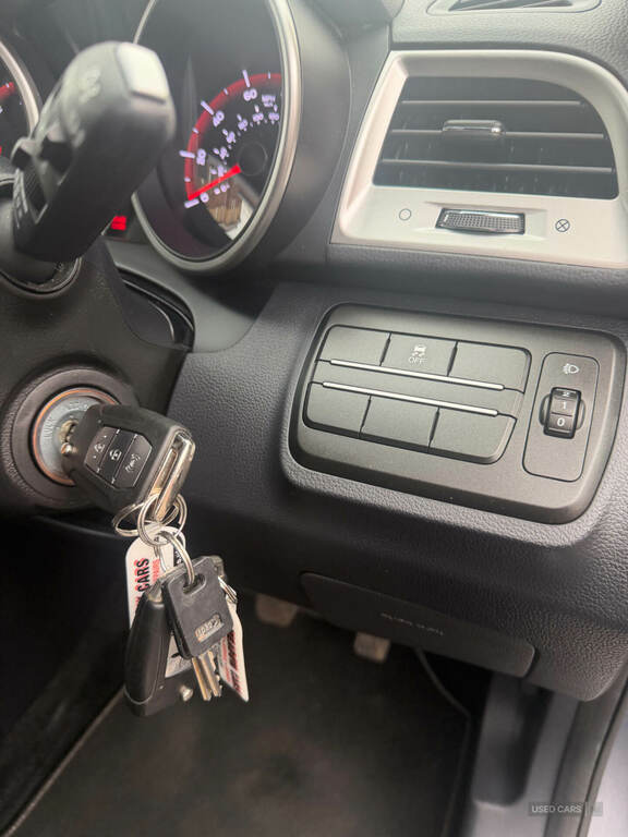 SsangYong Tivoli E-xgi Se Suv White #16
