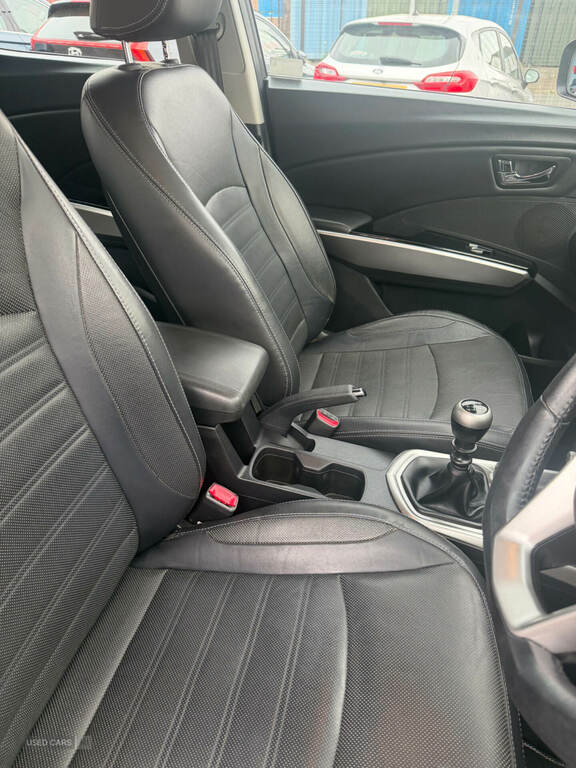 SsangYong Tivoli E-xgi Se Suv White #7
