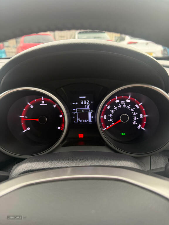 SsangYong Tivoli E-xgi Se Suv White #19