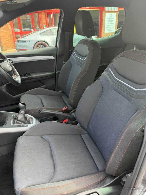 Seat Arona 1.0 Tsi 110 Fr Grey #5