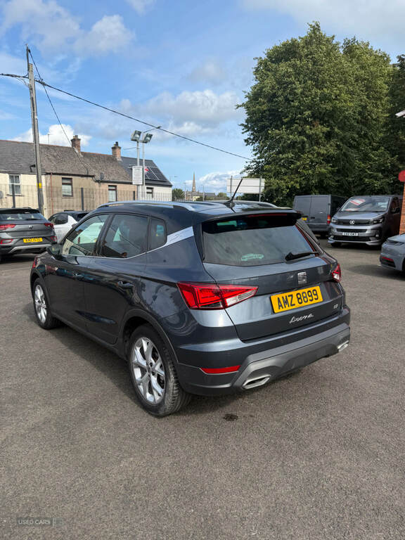 Seat Arona 1.0 Tsi 110 Fr Grey #4