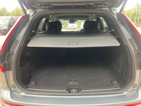 Volvo XC60 2.0 D4 R-design Grey #5