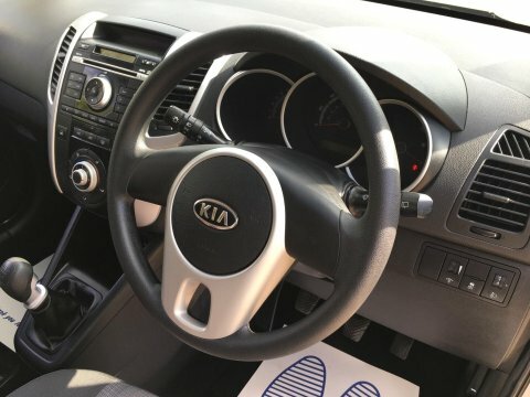 Kia Venga 1.6 2 Euro 5 Black #15