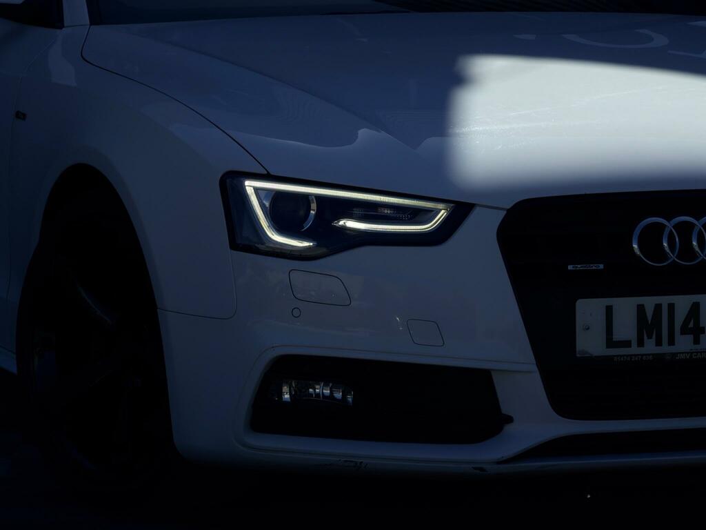 Audi A5 Black Edition White #3