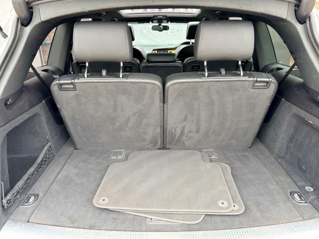 Audi Q7  Grey #19