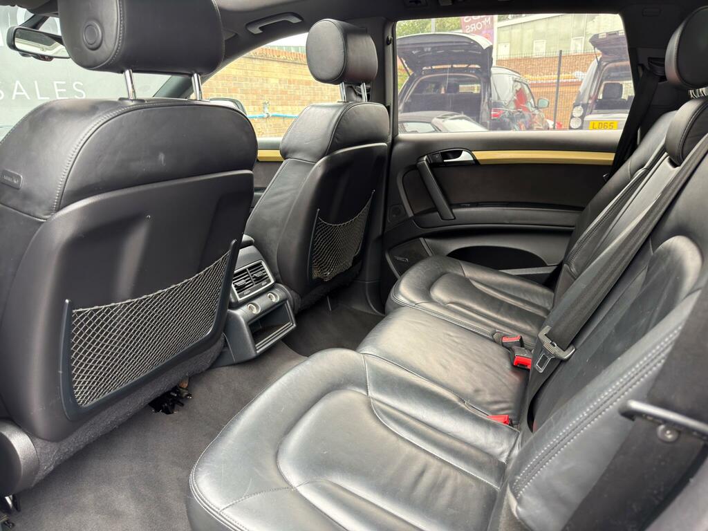 Audi Q7  Grey #52